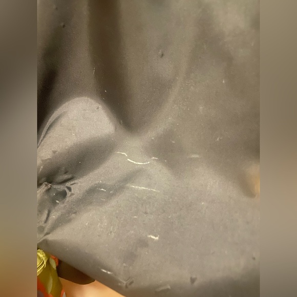 Large Longchamp La Pliage Tote - Picture 6 of 8